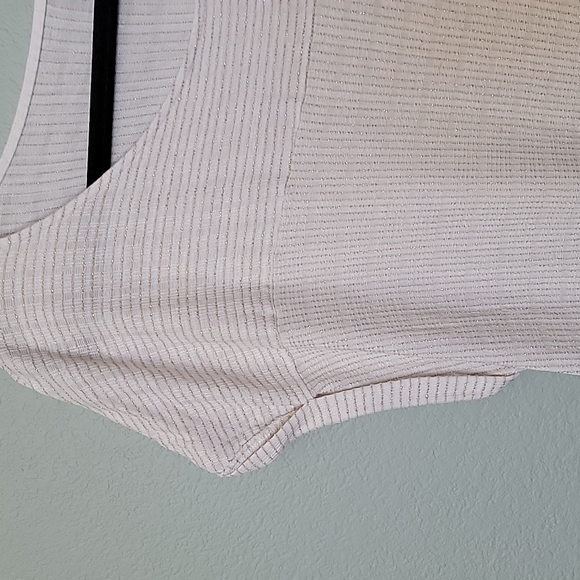 W5 gold striped short sleeve top large - Picture 4 of 7